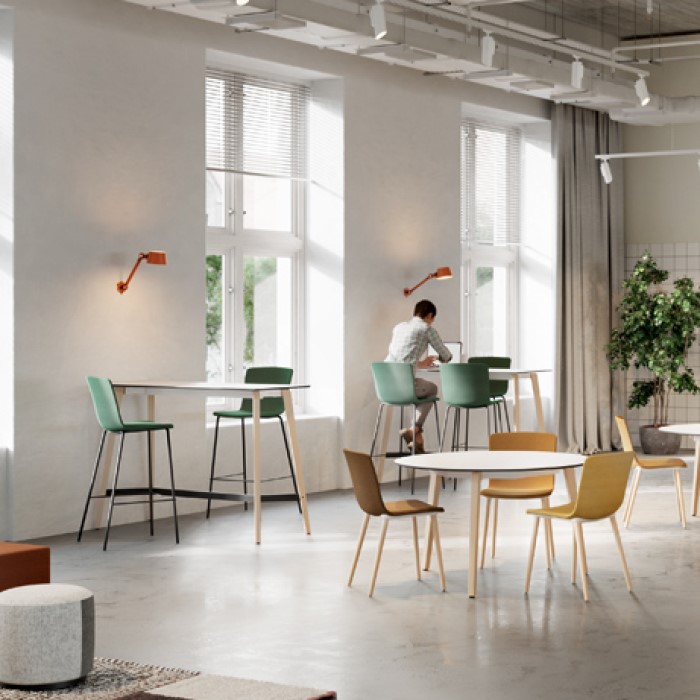 Tables hautes pour des espaces de cafétéria, de détente en open space, coworking ou de bureaux