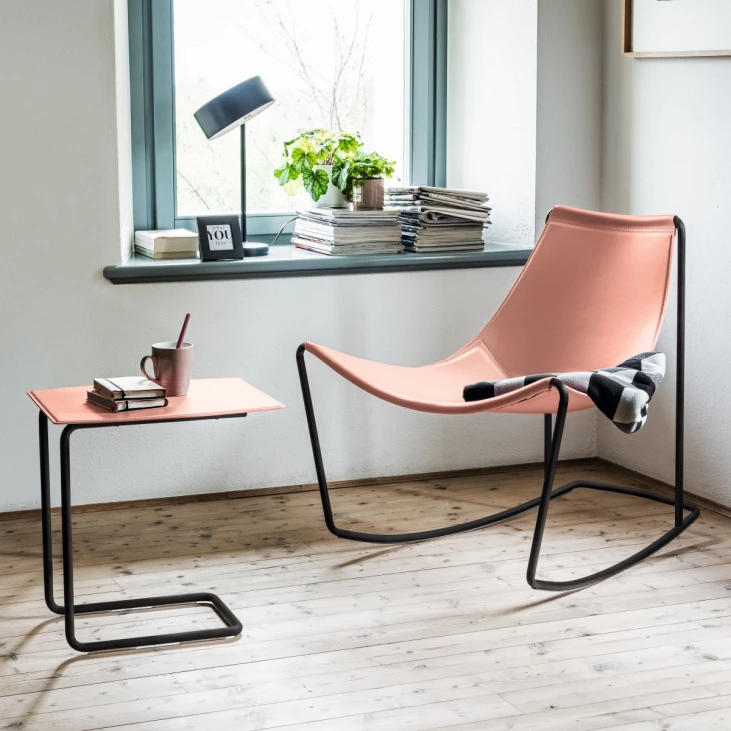 Assise basculant rocking chair Apelle DN, design en cuir et acier Midj