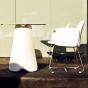 Chaise et table en plastique recyclable, mobilier in/out PEZZETINA Vondom