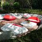 Table et canapés pour salon de jardin, terrasse ou piscine UFO de Vondom